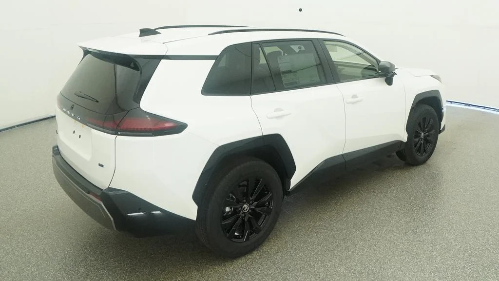 New 2026 Ice Cap Toyota SE image 18