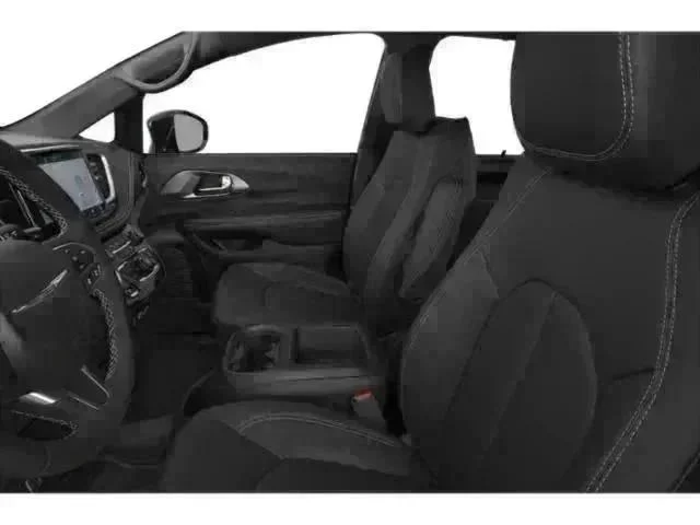 2026 Chrysler Pacifica Select - Photo 6