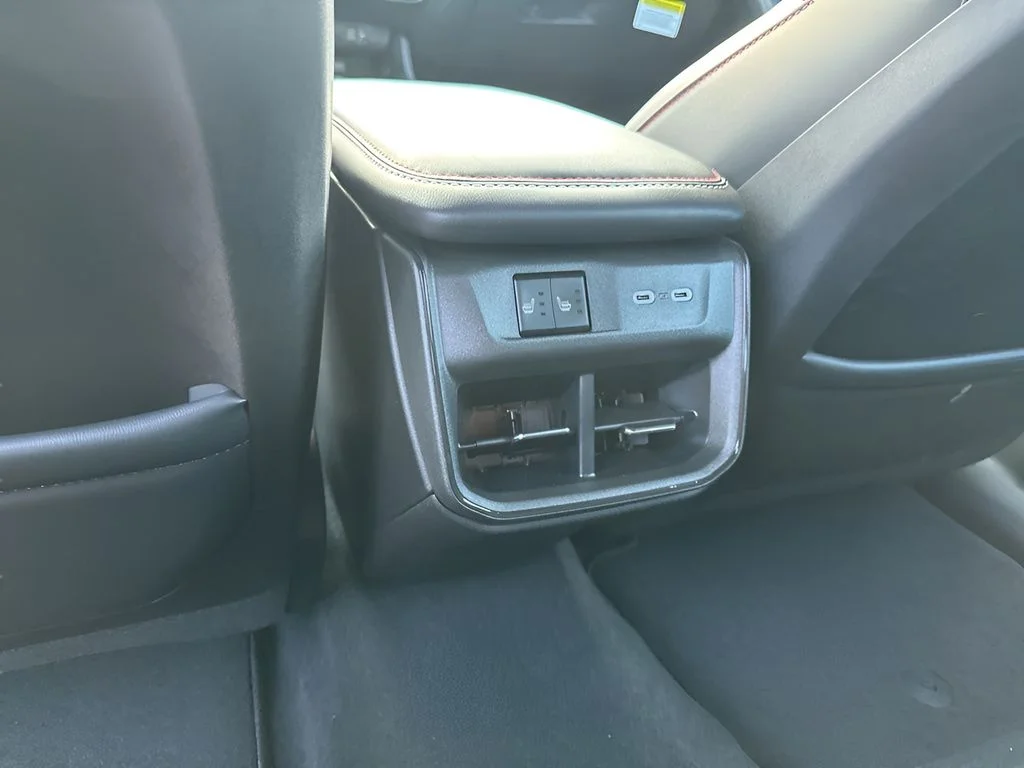 New 2026 White Knuckle Exterior Paint Dodge R/T Scat Pack image 28