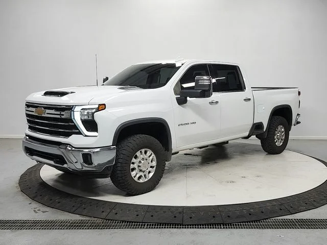 Used 2024 White Chevrolet LTZ image 3