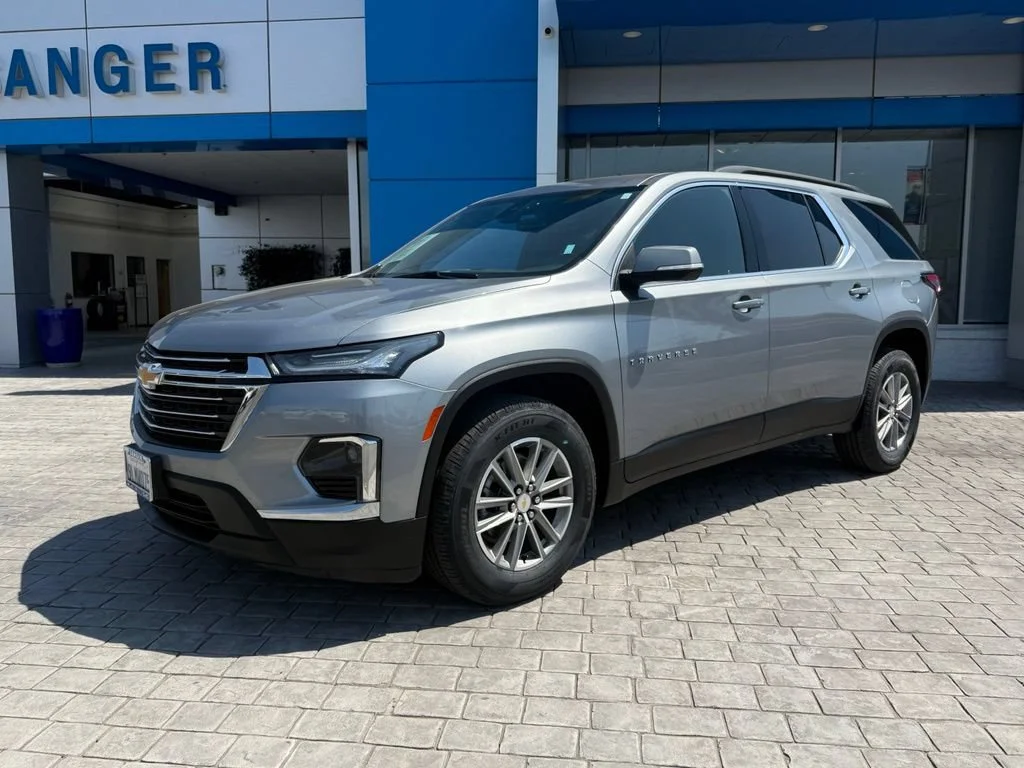Used 2023 Sterling Gray Metallic Chevrolet LT Cloth image 4