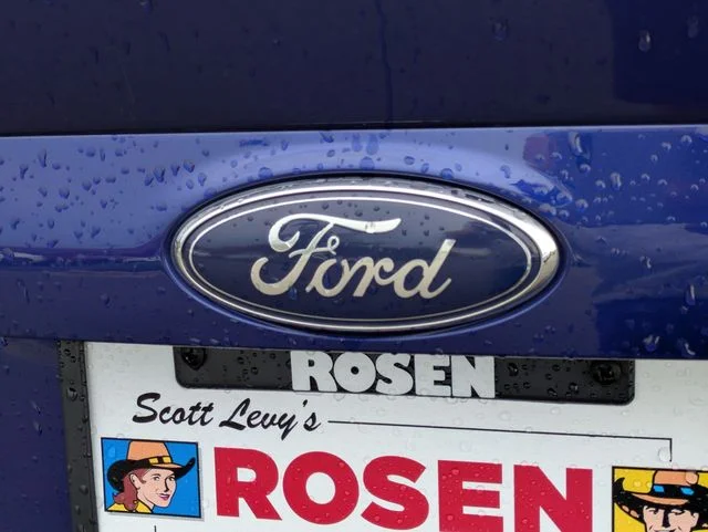 Used 2013 Blue Ford S image 23