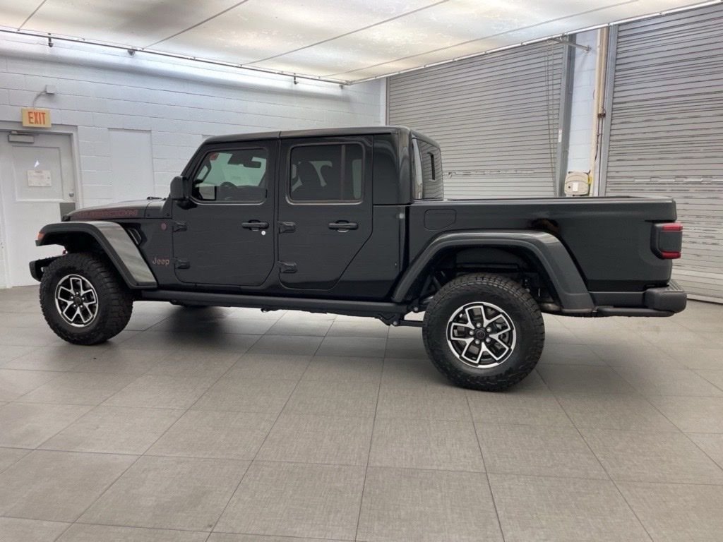 New 2026 Black Clear-Coat Exterior Paint Jeep Rubicon X image 5
