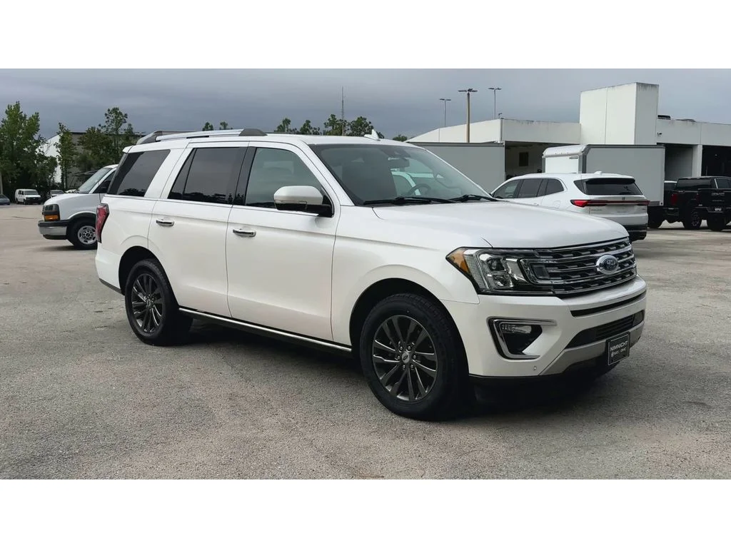Used 2019 White Platinum Metallic Tri-Coat Ford Limited image 2