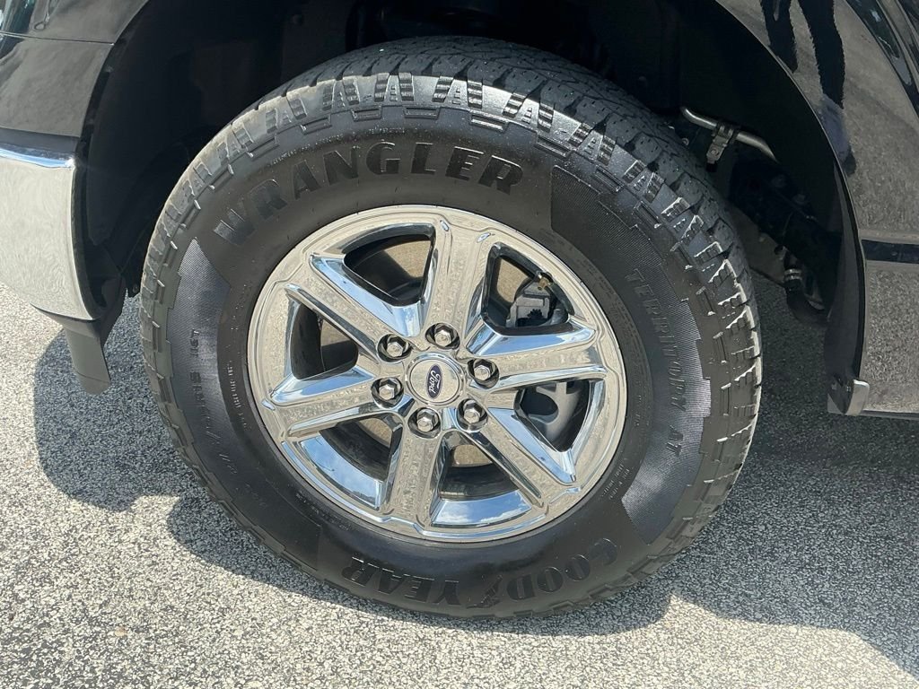 Used 2025 Black Ford XLT image 21