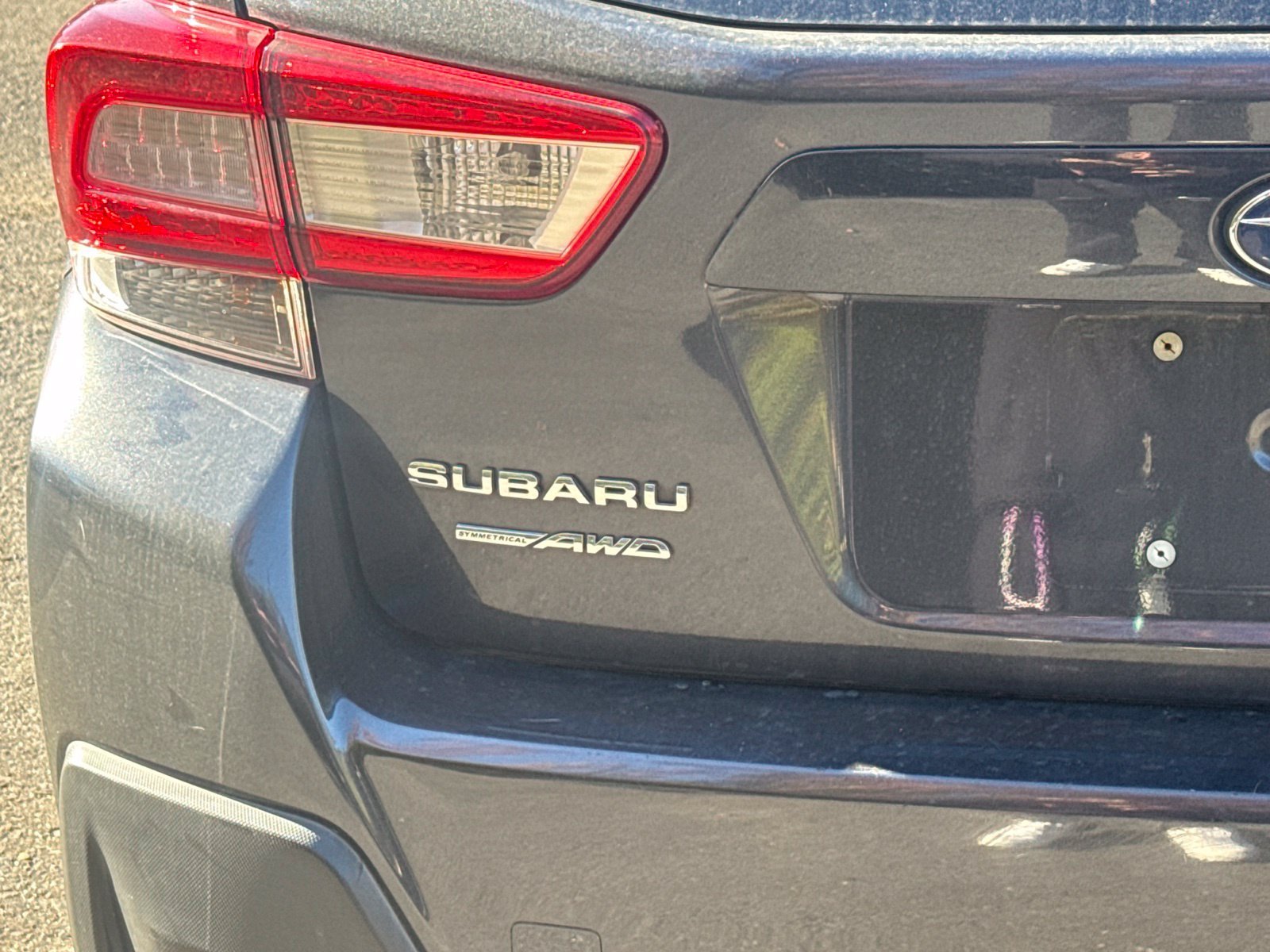 Used 2018 Gray Subaru 2.0i image 9