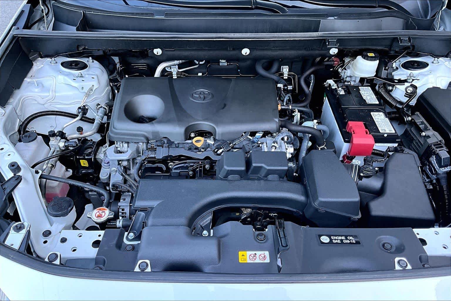 Used 2025 Ice Cap Toyota XLE image 32