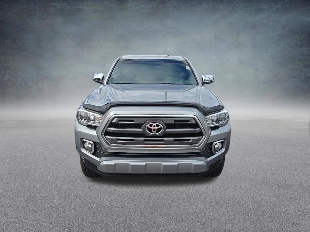 Used 2016 Silver Toyota Limited image 3