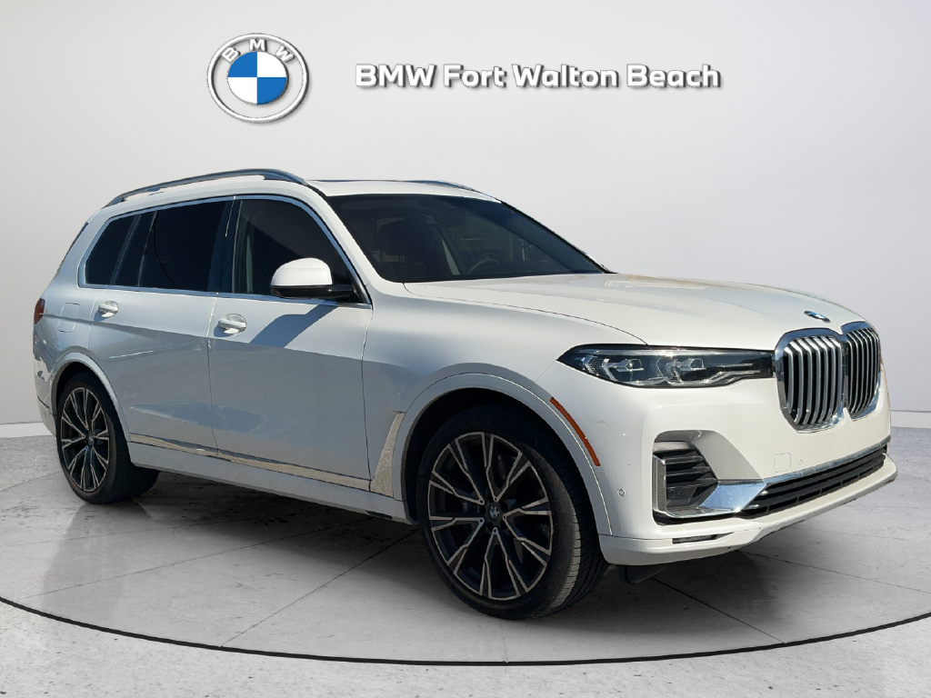 Used 2022 White BMW xDrive40i image 3