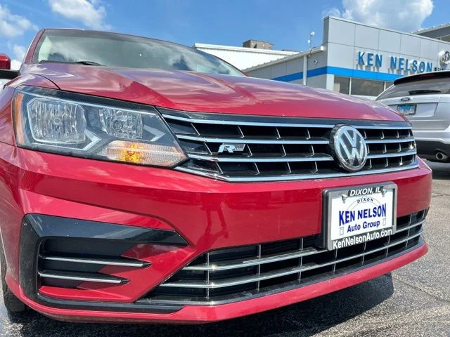 Used 2017 Red Volkswagen 1.8T R-Line image 4