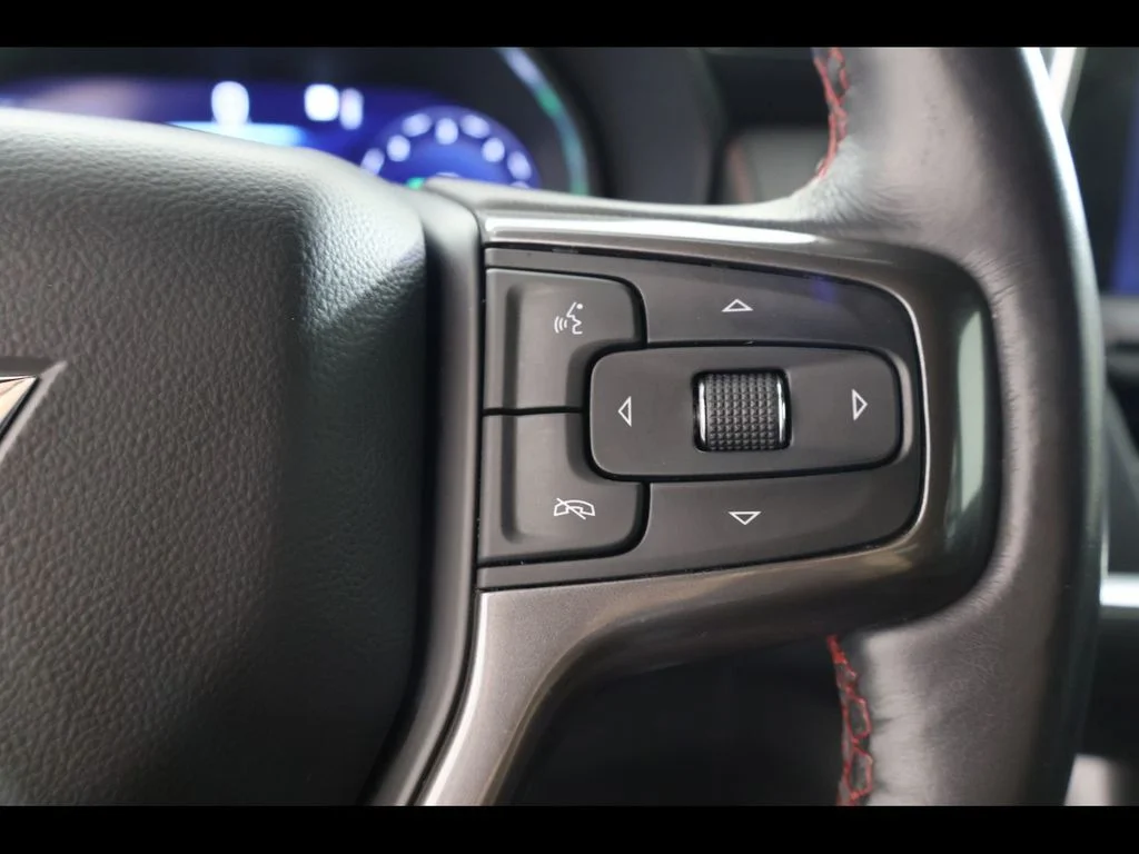 Used 2022 White Chevrolet RST image 21