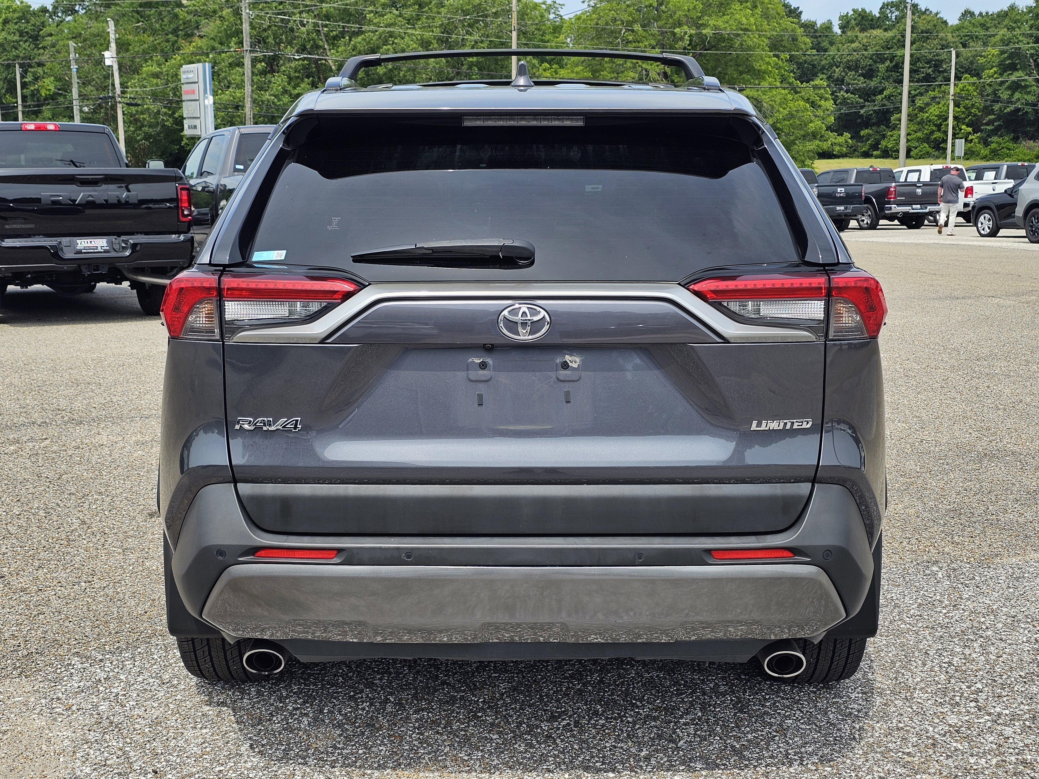 2019 Toyota RAV4 Limited - Photo 11