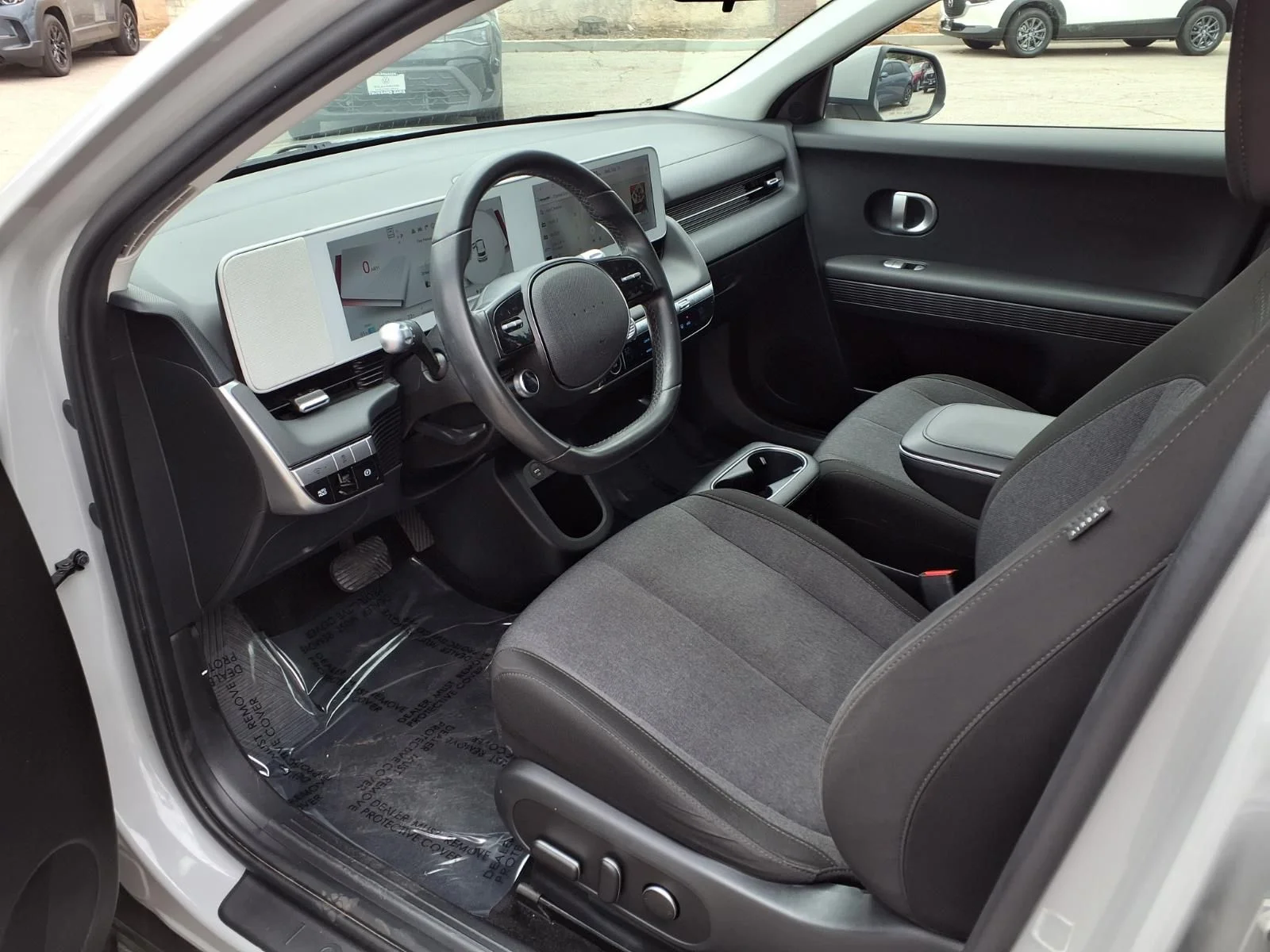 Used 2024 Gray Hyundai SE Standard Range image 16
