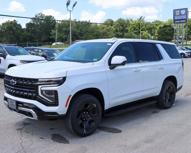 New 2025 Summit White Chevrolet Police image 2