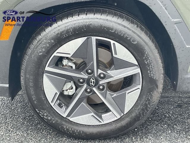 Used 2026 Green Hyundai SEL Premium image 7