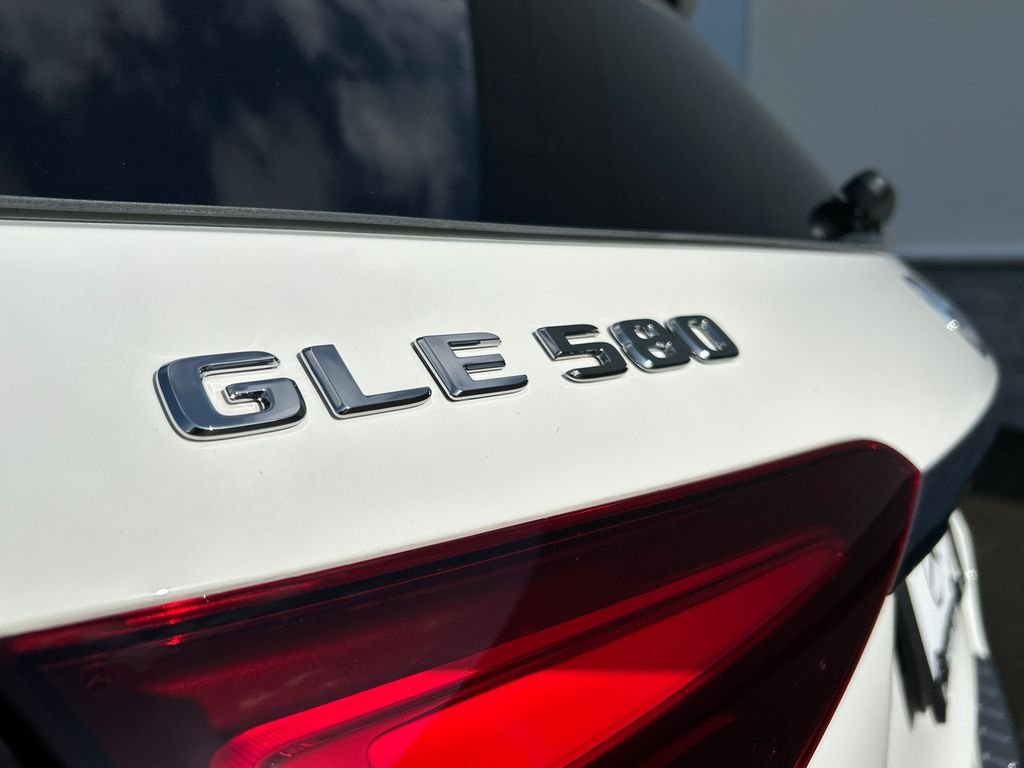 New 2026 Polar White Mercedes-Benz GLE 580 image 31