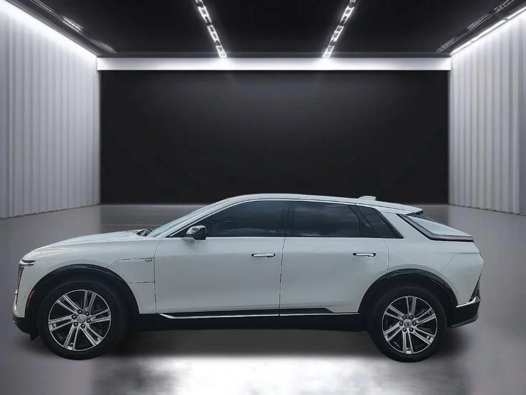 Used 2024 White Cadillac Tech image 1