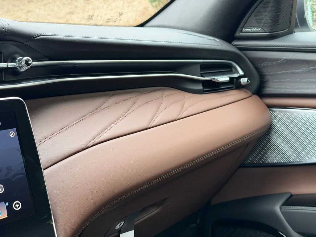 New 2026 Bianco Astro Metallic Maserati Modena image 26