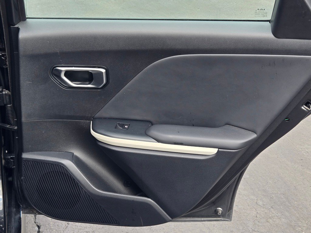 2025 Kia K4 GT-Line - Photo 10