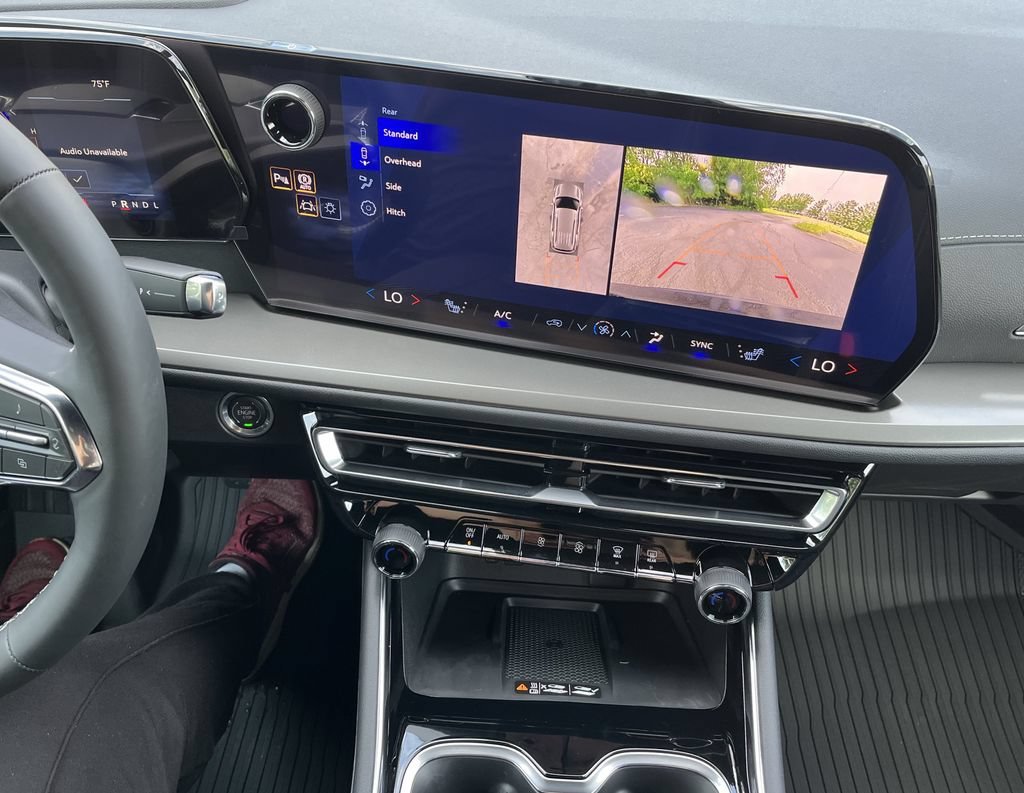 2027 Chevrolet Traverse LT - Photo 12