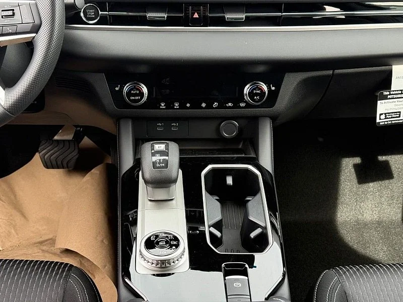 2026 Mitsubishi Outlander ES - Photo 9