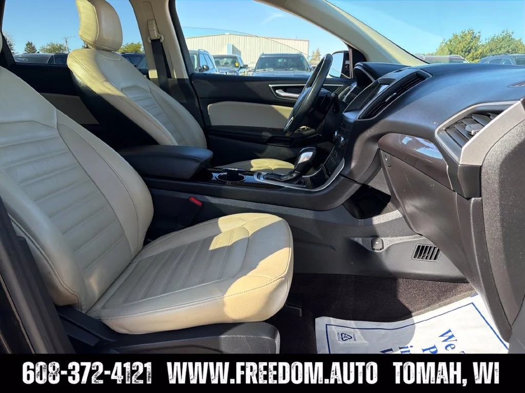 Used 2016 Black Ford SEL image 36