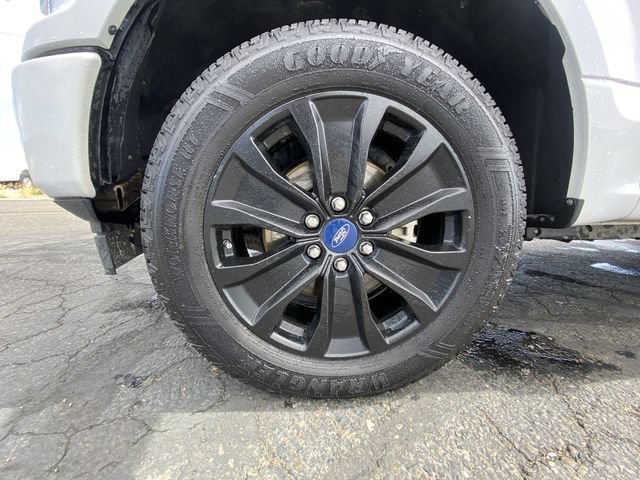 Used 2020 White Ford XL image 10