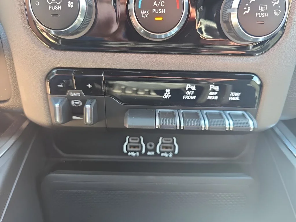 Used 2026 White Ram  image 19