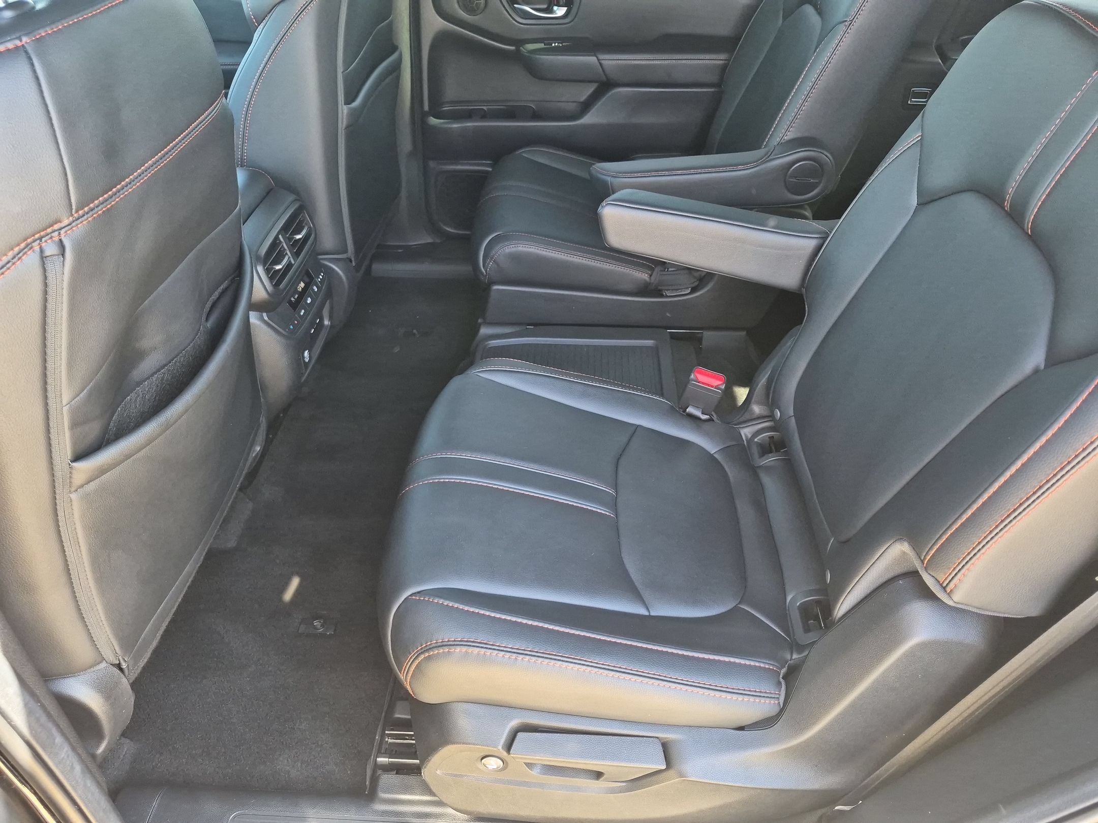 2025 Honda Pilot TrailSport - Photo 22
