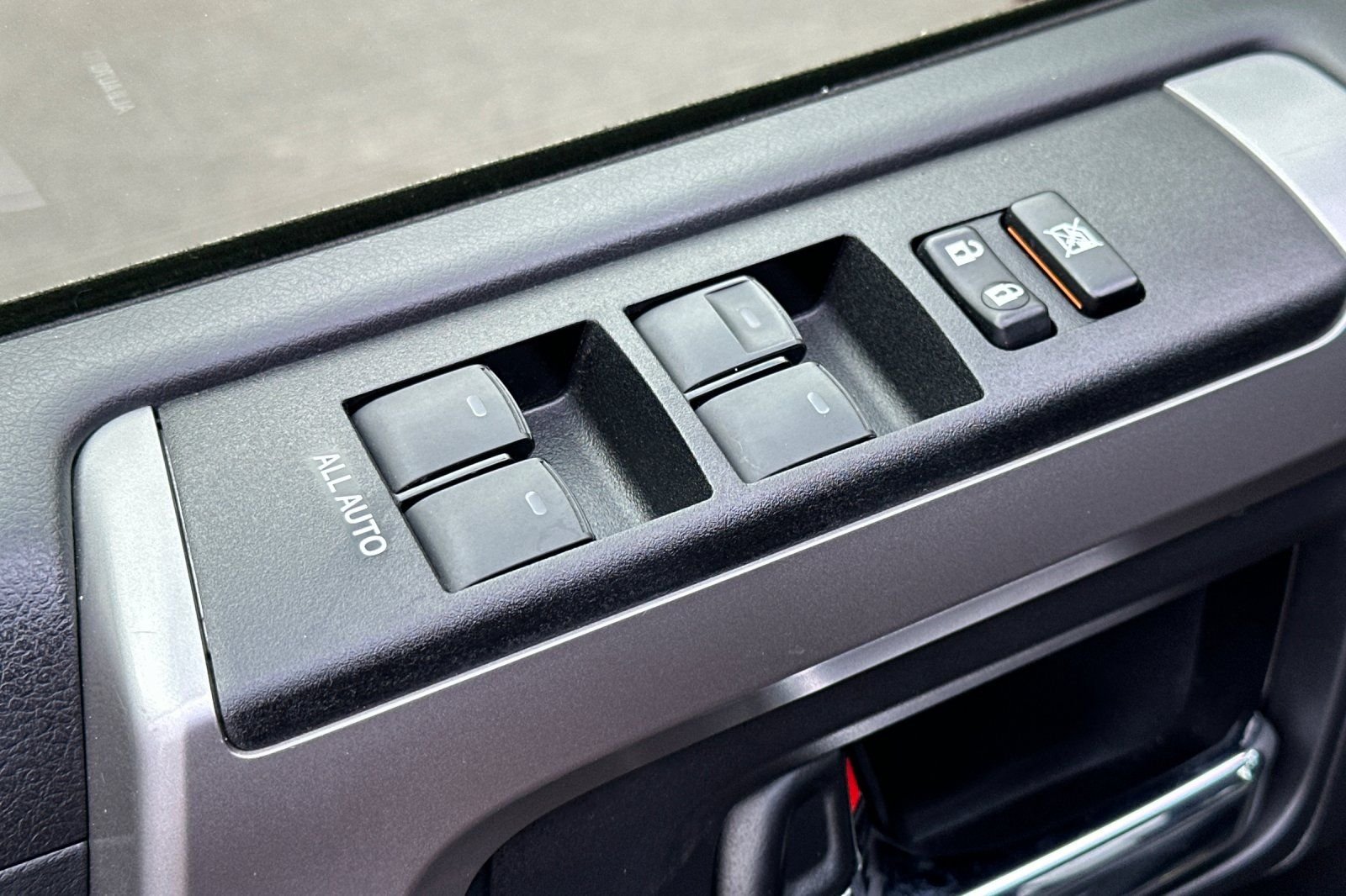 2024 Toyota 4Runner SR5 - Photo 12