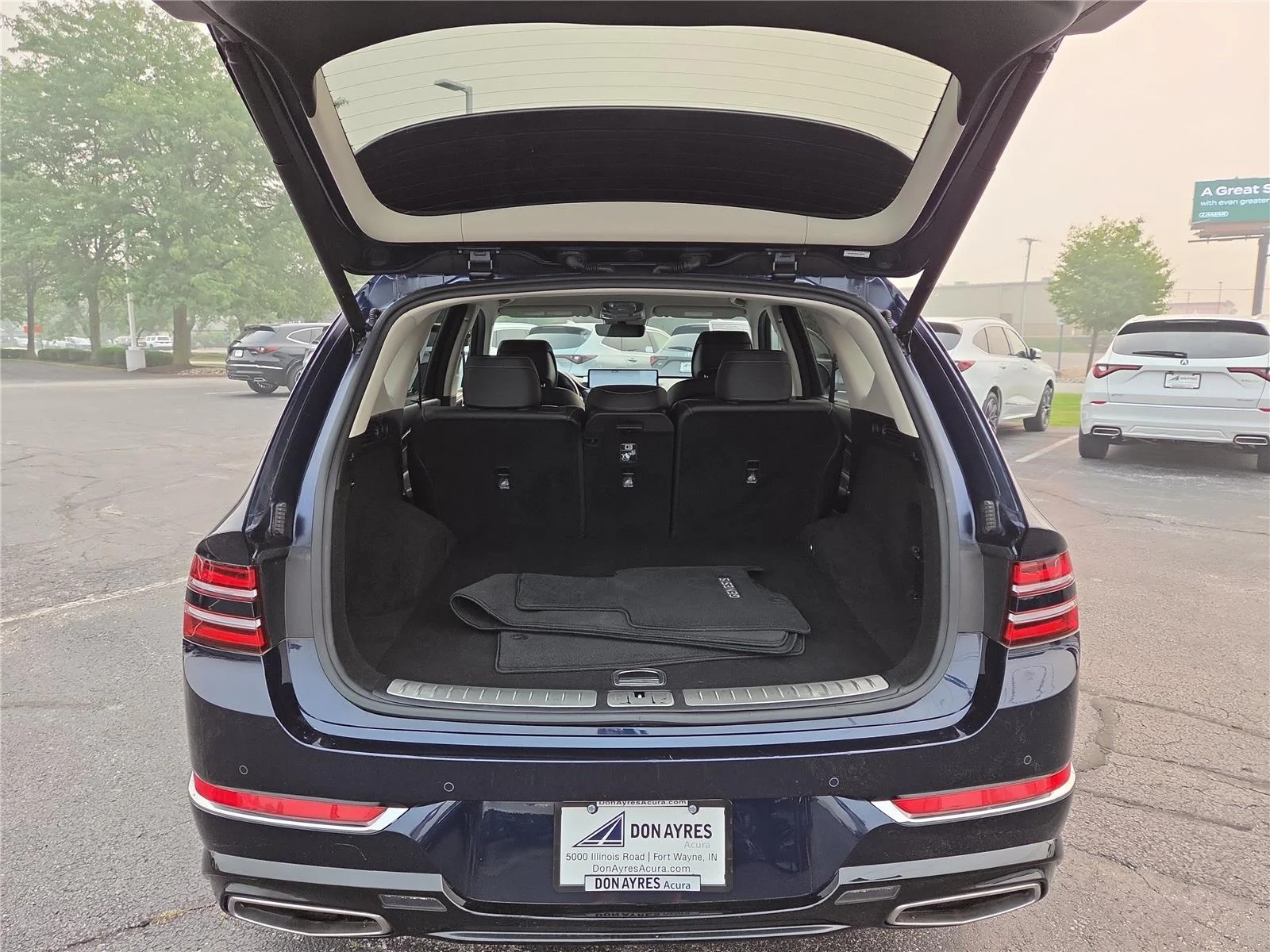 Used 2024 Capri Blue Genesis 2.5T image 30