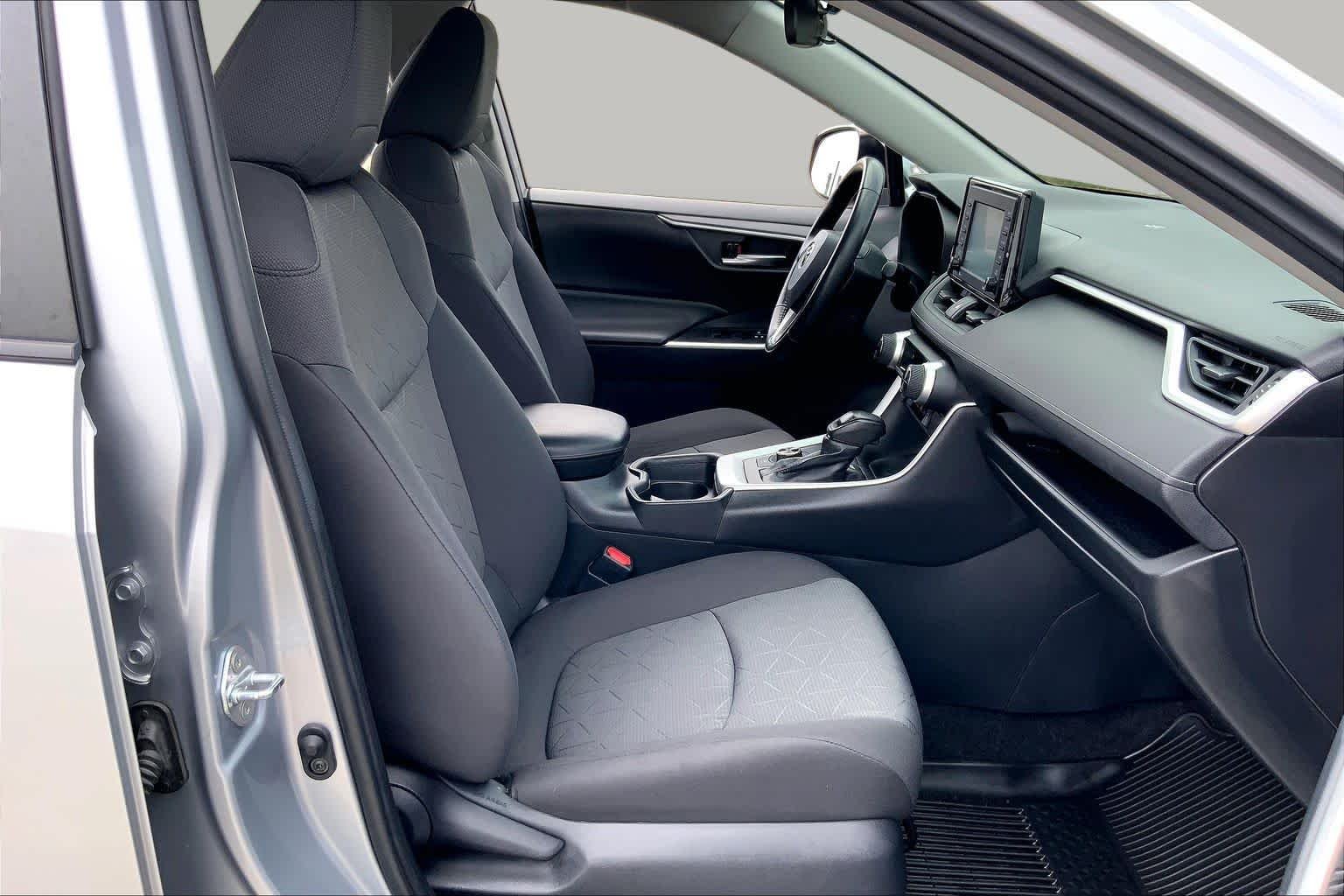 Used 2020 Silver Sky Metallic Toyota Hybrid XLE image 9