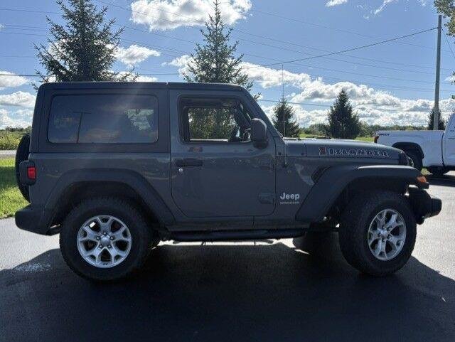 Used 2021 Sting-Gray Clearcoat Jeep Islander image 16