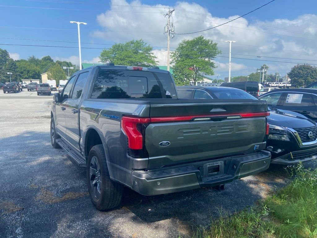 Used 2022 Gray Metallic Ford Lariat image 5