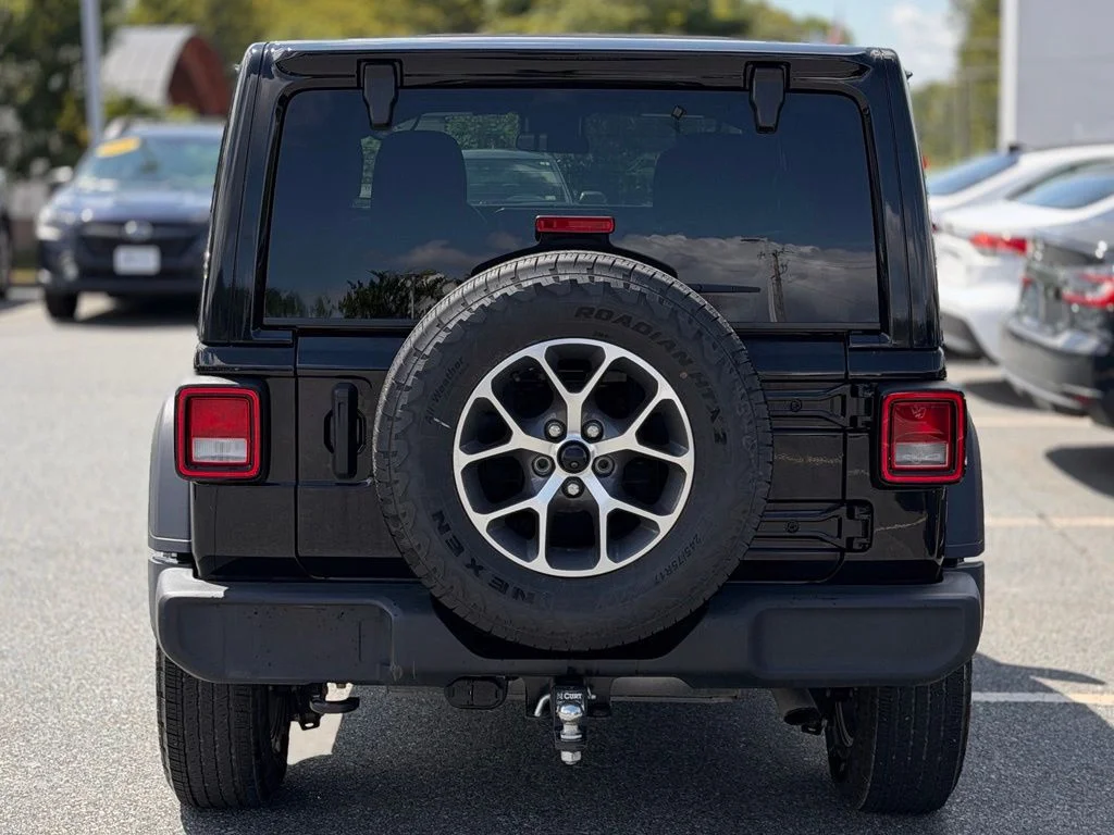 Used 2024 Black Jeep Sport S image 4