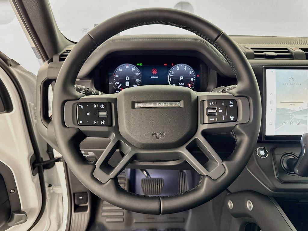 New 2026 Fuji White Land Rover X-Dynamic SE image 11