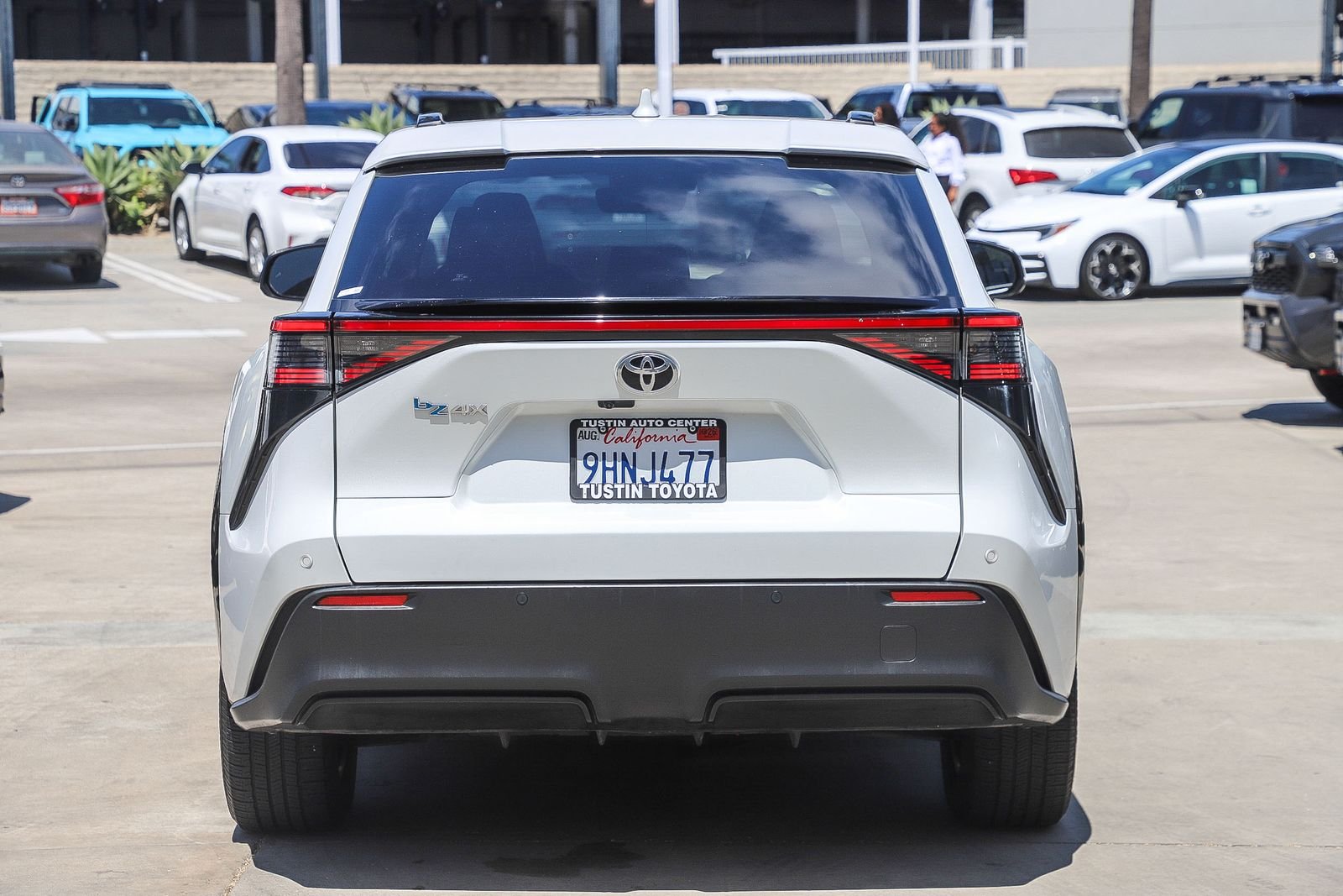 Used 2023 Beige Toyota XLE image 7