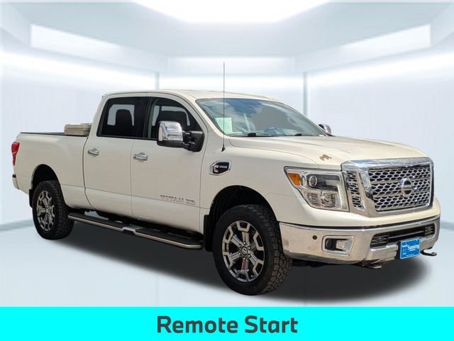 Used 2017 White Nissan SL image 9