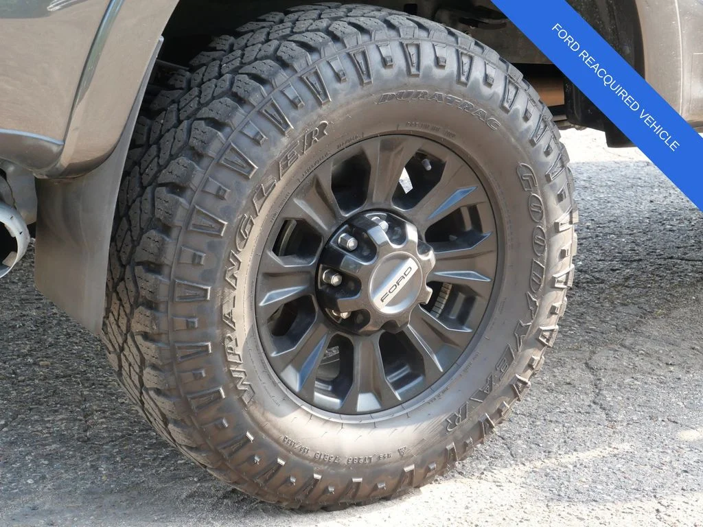 Used 2020 Gray Ford Lariat image 7