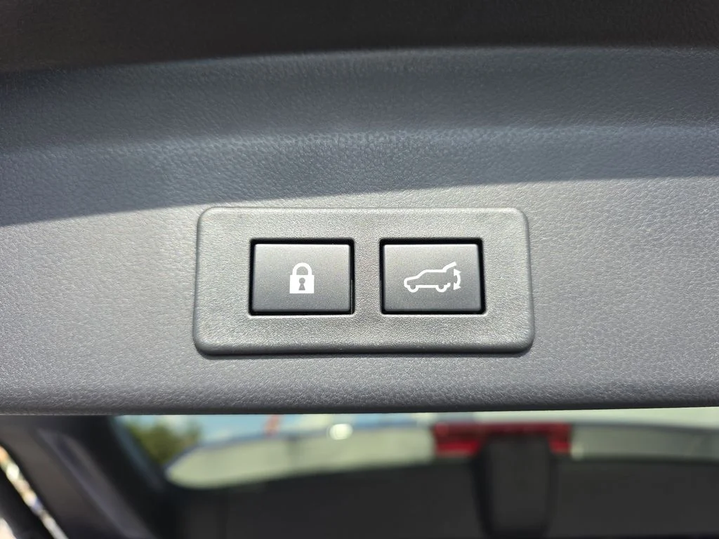 2026 Subaru Ascent Touring - Photo 10
