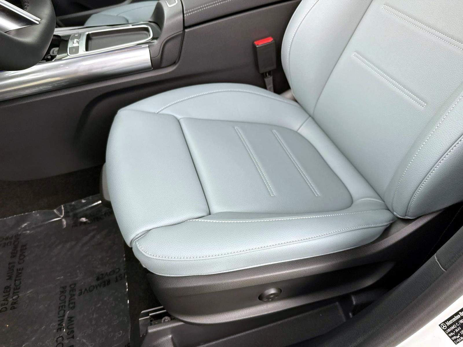 New 2026 Polar White Mercedes-Benz 250 4MATIC® SUV image 21