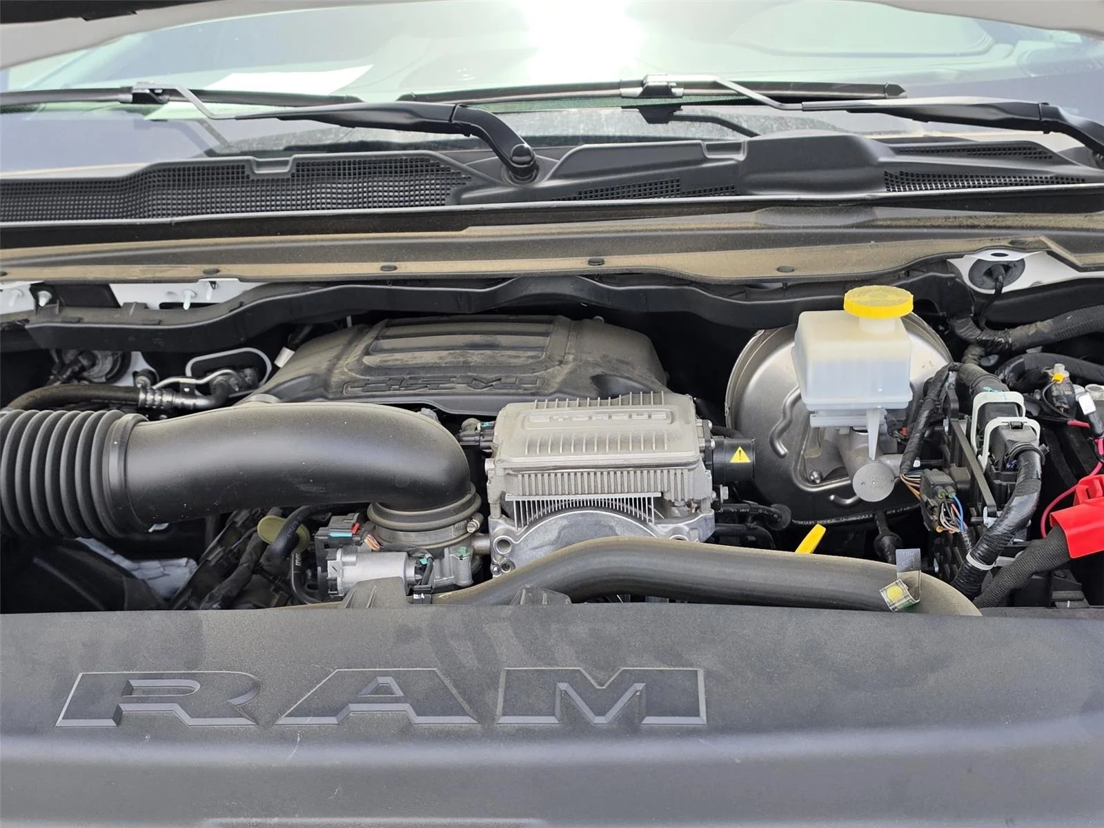 Used 2023 Bright White Clearcoat Ram Limited image 40