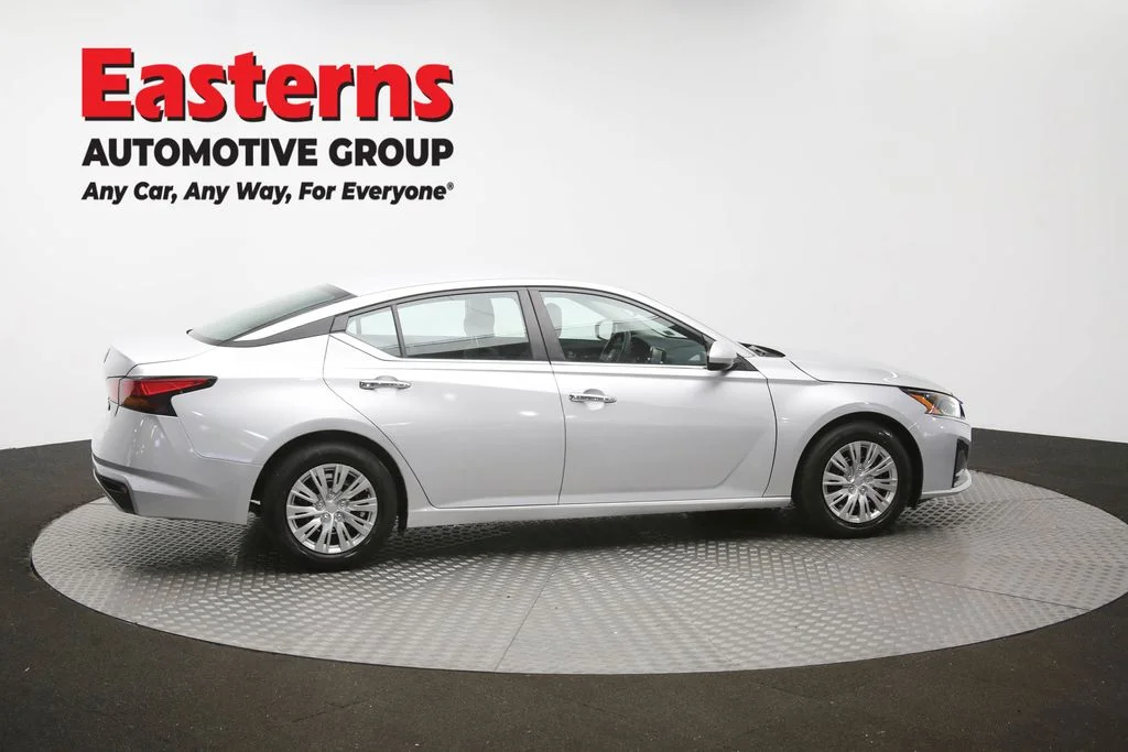 Used 2023 Silver Nissan 2.5 S image 42