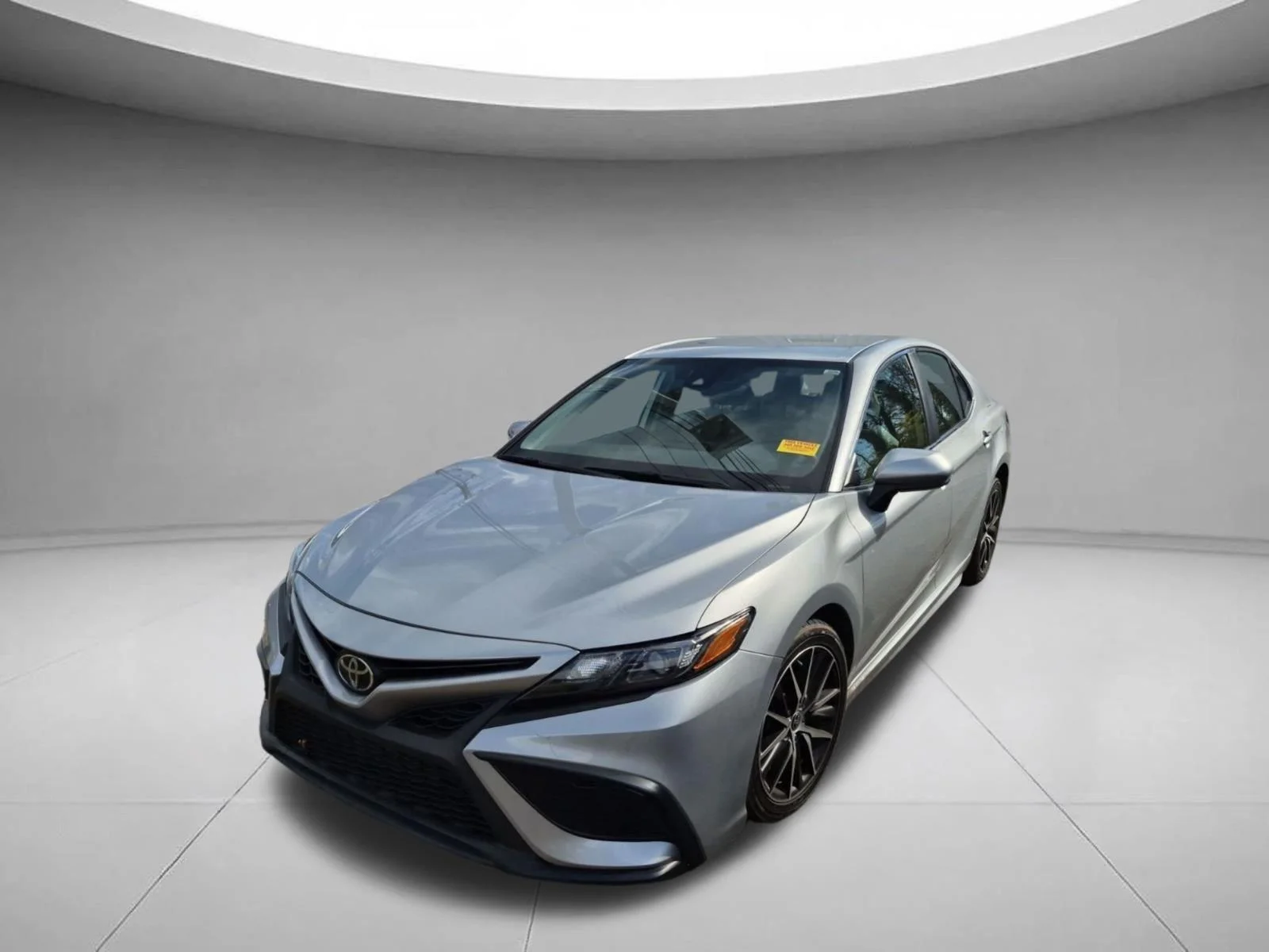 Used 2021  TOYOTA  image 1