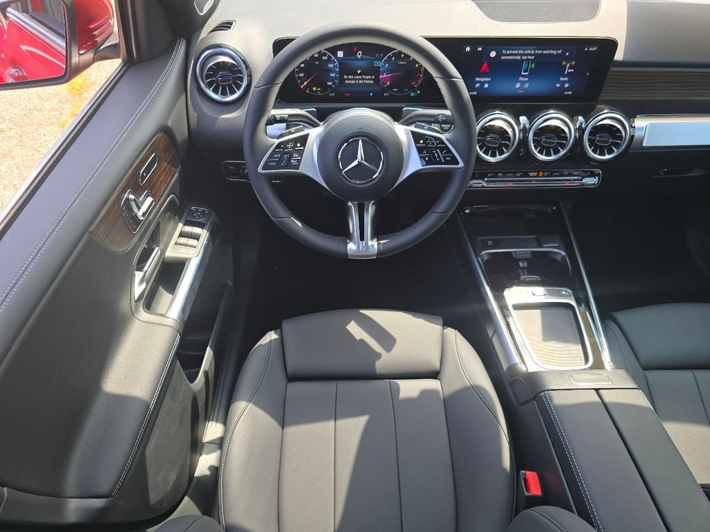 New 2026 MANUFAKTUR Patagonia Red Metallic Mercedes-Benz GLB 250 image 63