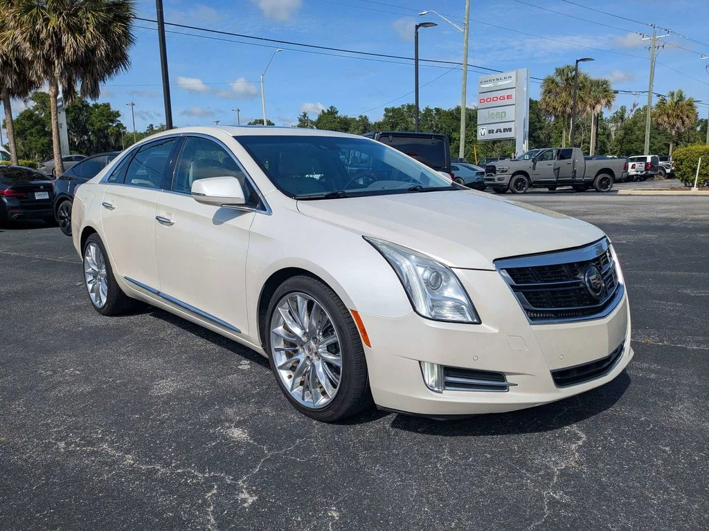2015 Cadillac XTS Vsport AWD Platinum Collection's photo
