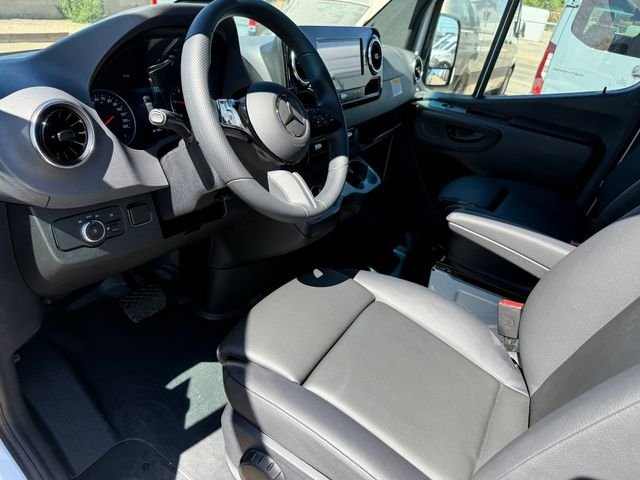 New 2026 Arctic White Mercedes-Benz Cargo 170 WB image 10