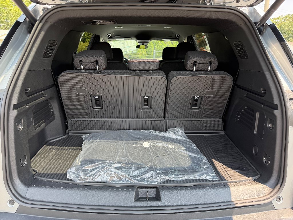 2026 Chevrolet Traverse LT - Photo 19