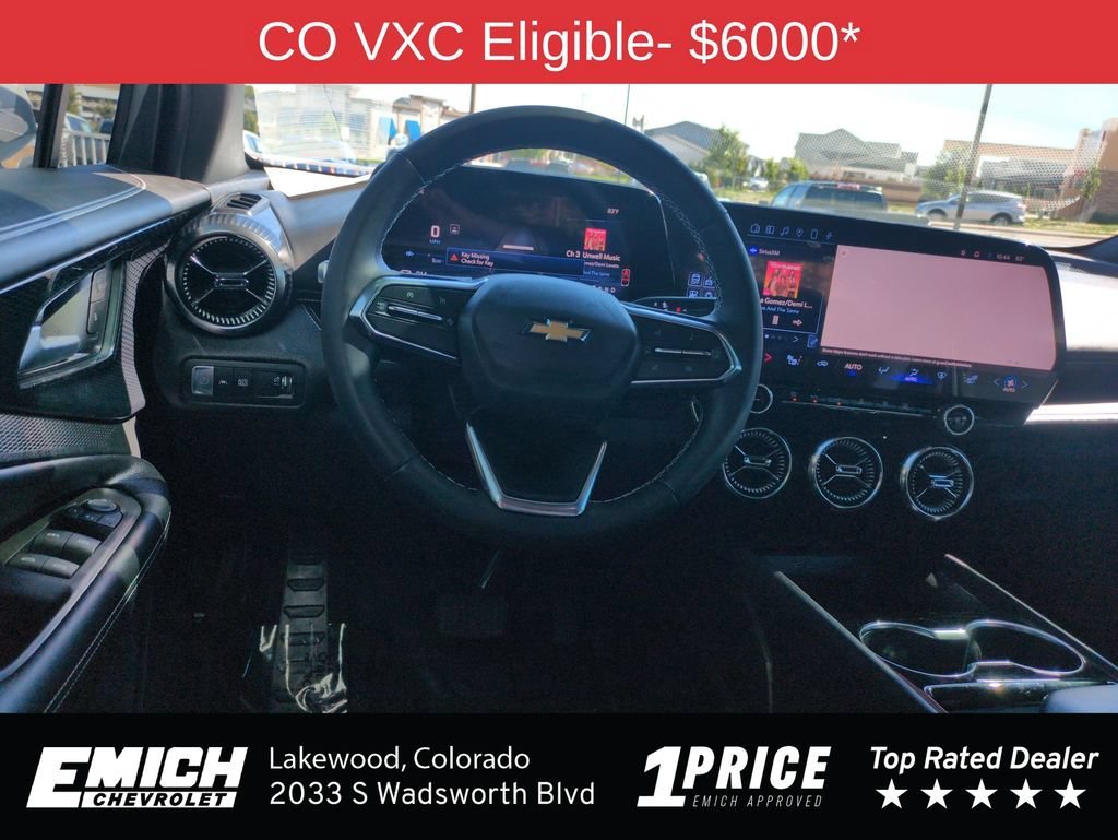 Used 2024 Summit White Chevrolet LT image 13