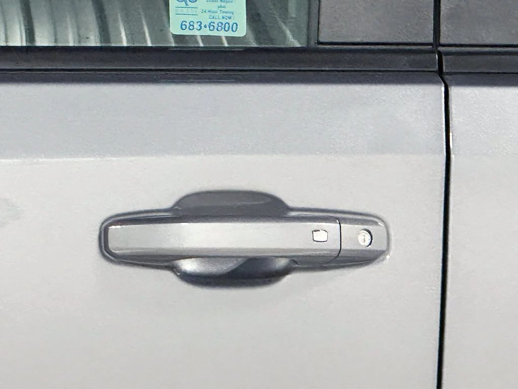 Used 2026 Sterling Gray Metallic Chevrolet LT (2FL) image 16